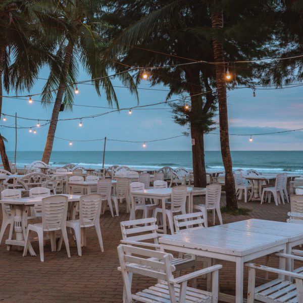 SEATHRU RESTAURANT 5 2